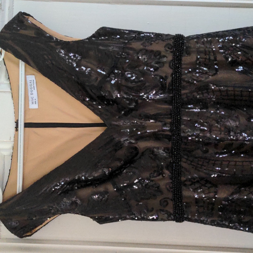 Mac duggal black sequin dress